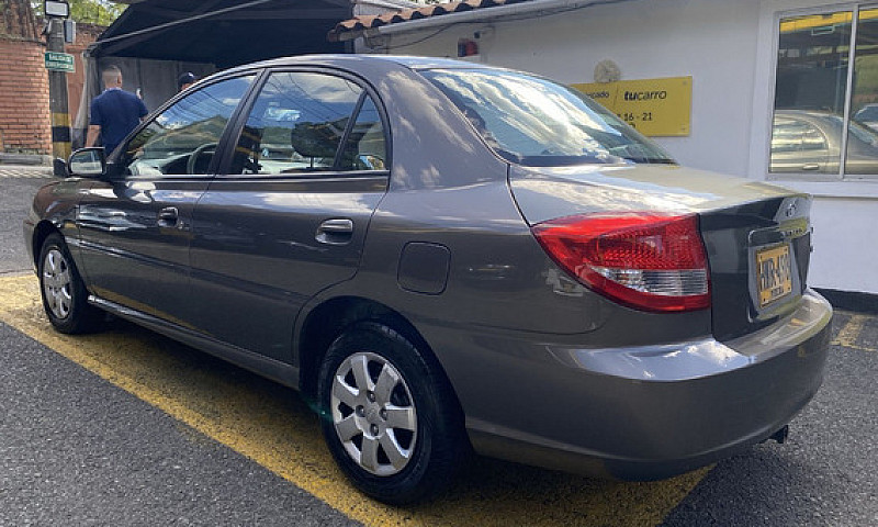 Kia Rio 1.5 Stylus M...