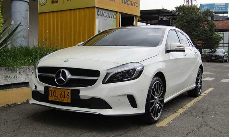 Mercedes-Benz Clase ...