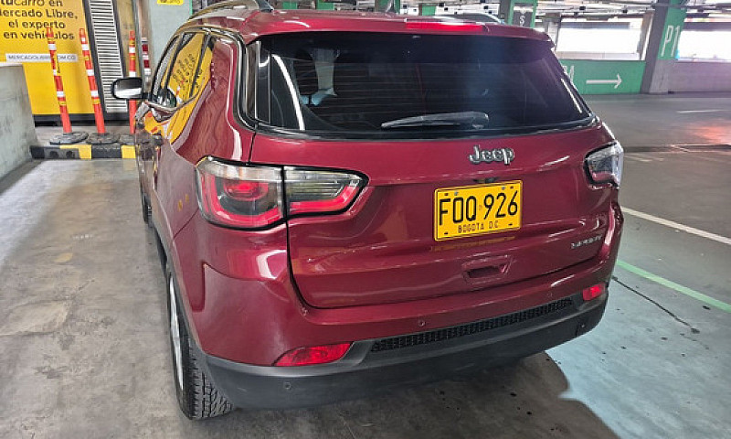 Jeep Compass 2.4...