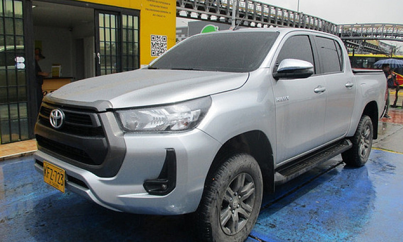 Toyota Hilux  4X4 24...