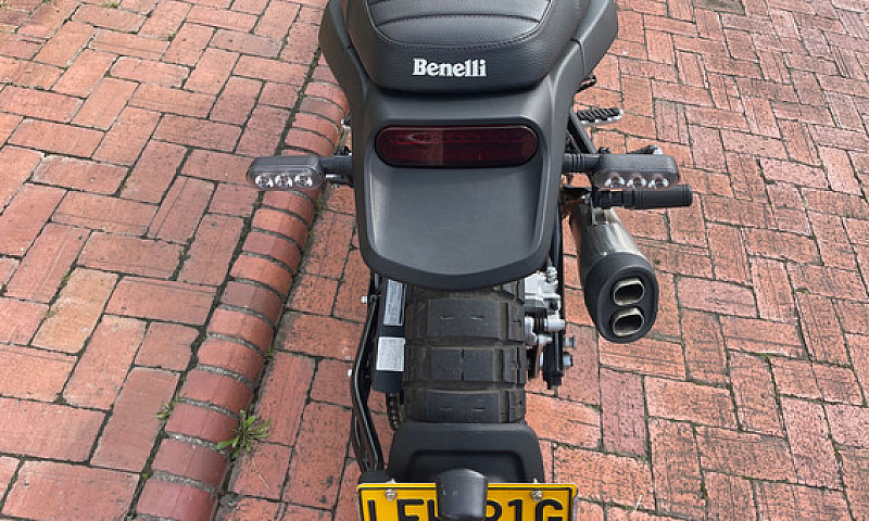 Benelli 500 Leoncino...