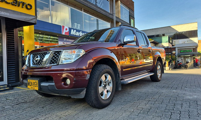 Nissan Navara 2.5 Le...