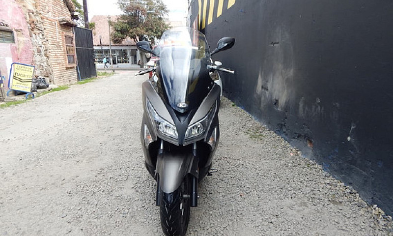 Kymco X-Town 300...