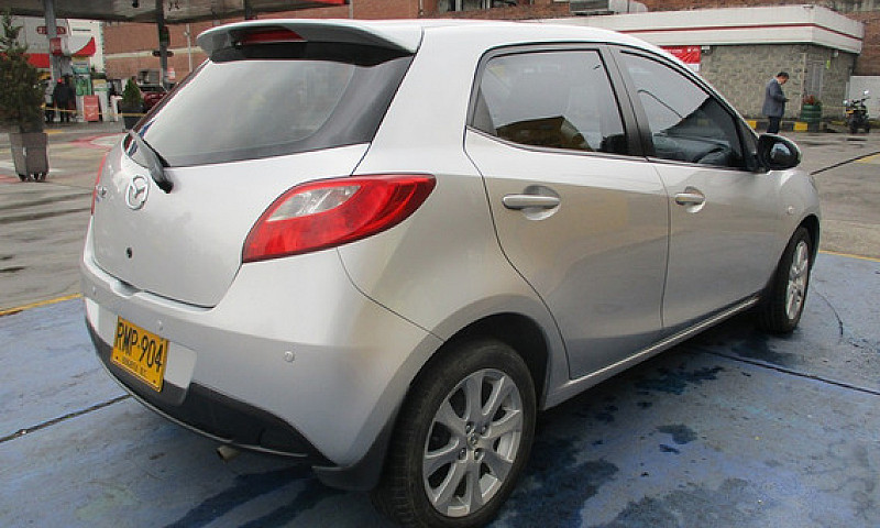 Mazda 2   1500Cc  Mt...