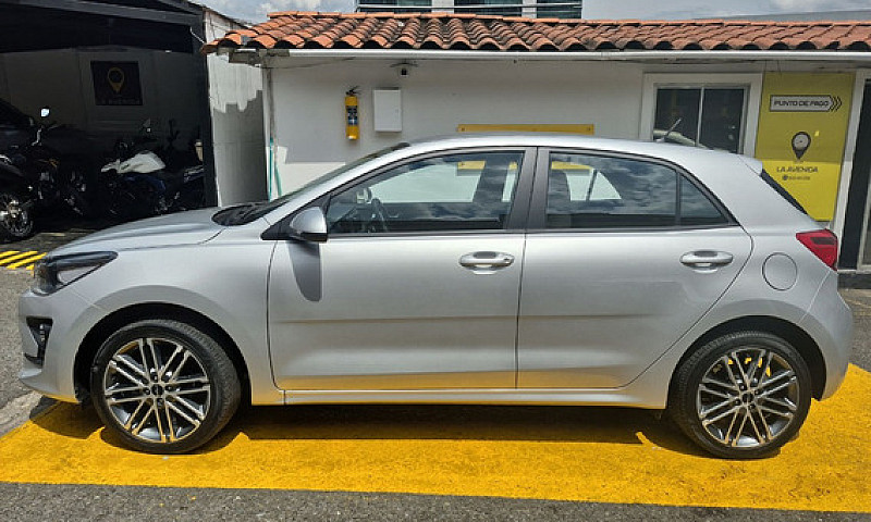 Kia Rio 1.4 Vibrant ...