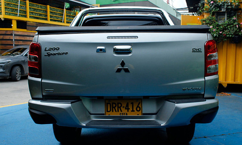 Mitsubishi L200 Spor...