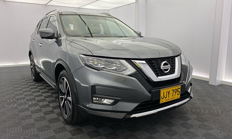 Nissan X-Trail 2.5 E...