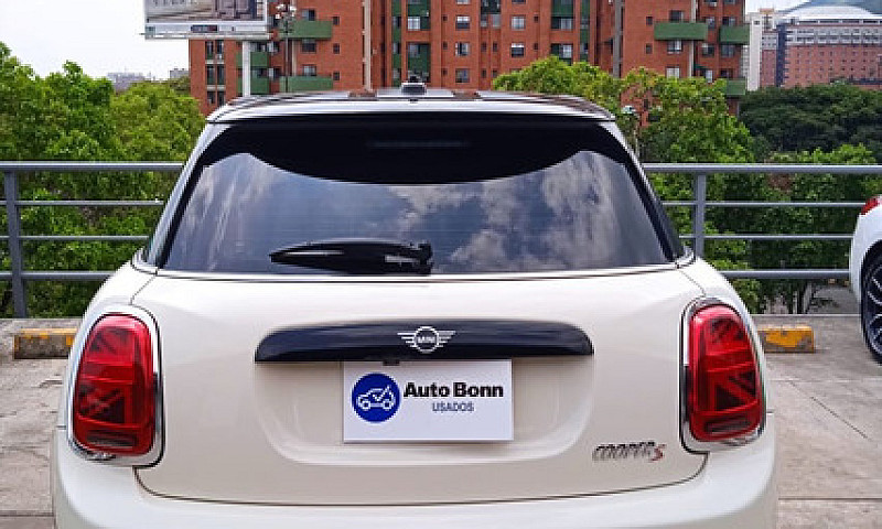 Mini Cooper F55 S Ch...