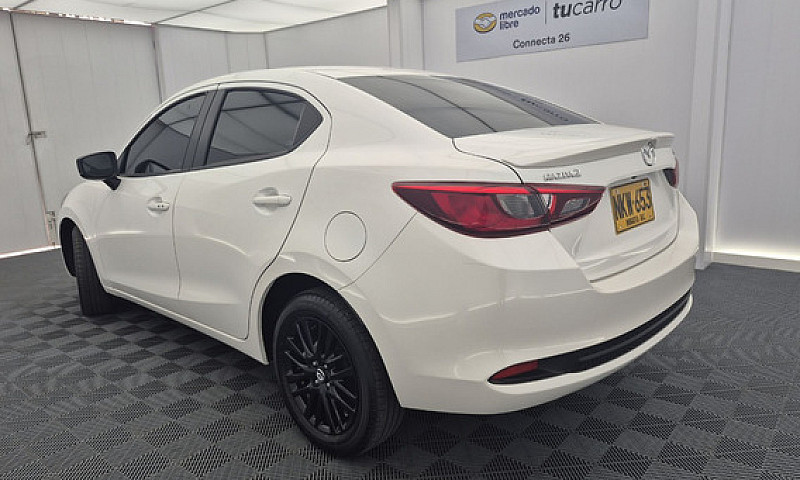 Mazda 2 Sedan 1.5 Gr...