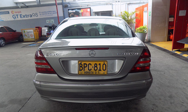 Mercedes-Benz Clase ...