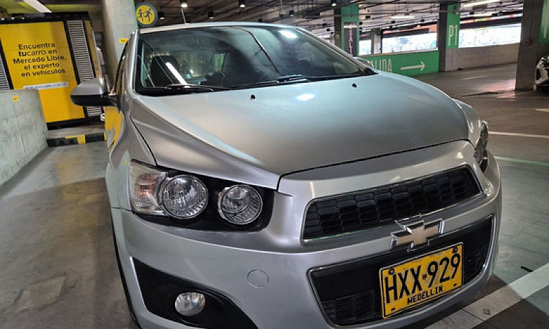 Chevrolet Sonic 1.6 ...