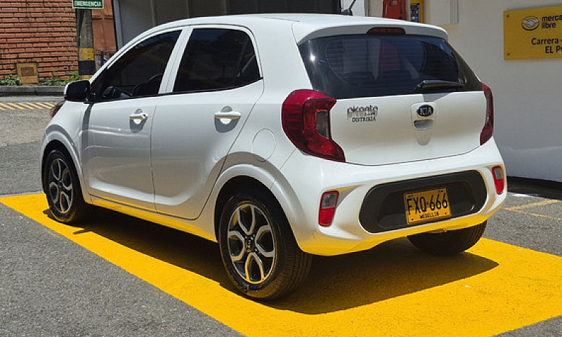 Kia Picanto 1.3 Zeni...