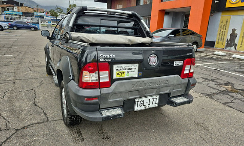 Fiat Strada 1.6 Adve...