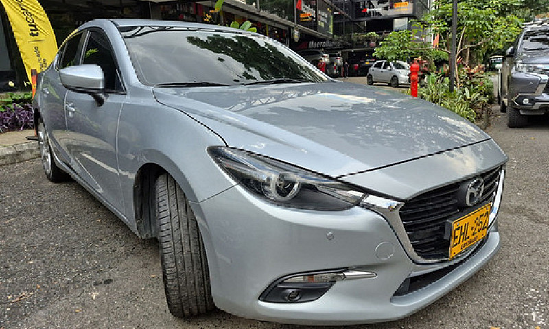 Mazda 3 2.0 Grand To...