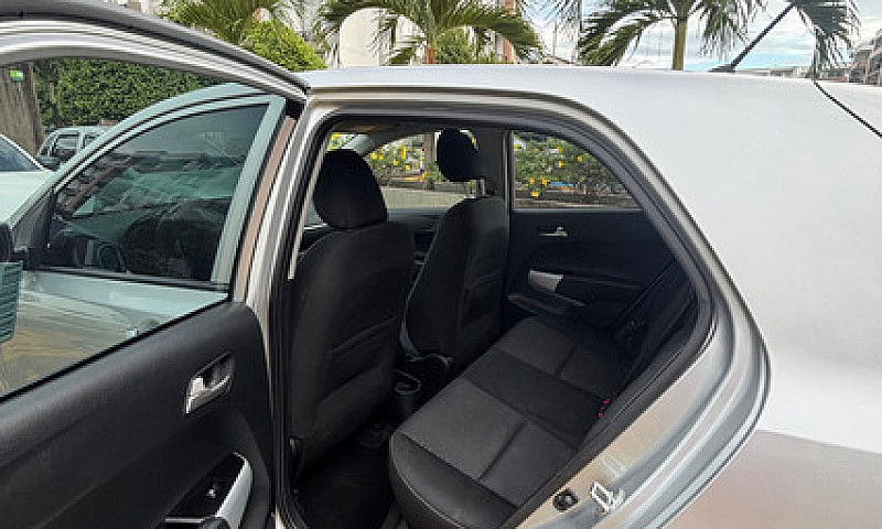 Kia Picanto 1.2 Vibr...