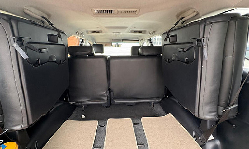 Toyota Fortuner 2.7L...