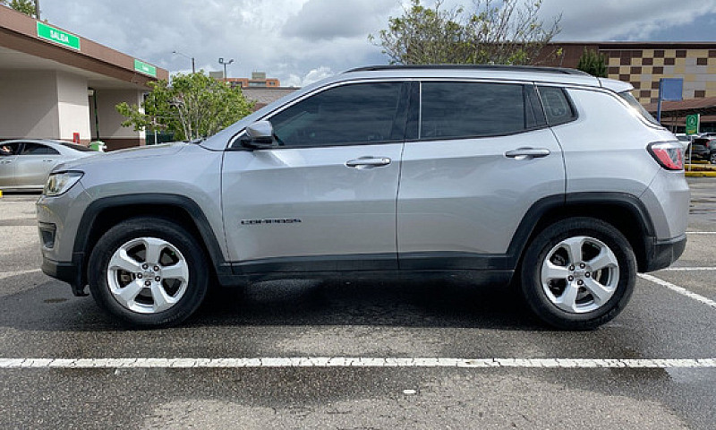 Jeep Compass 2.4 4X2...