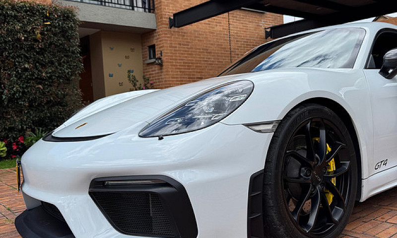 Porsche 718 Cayman G...