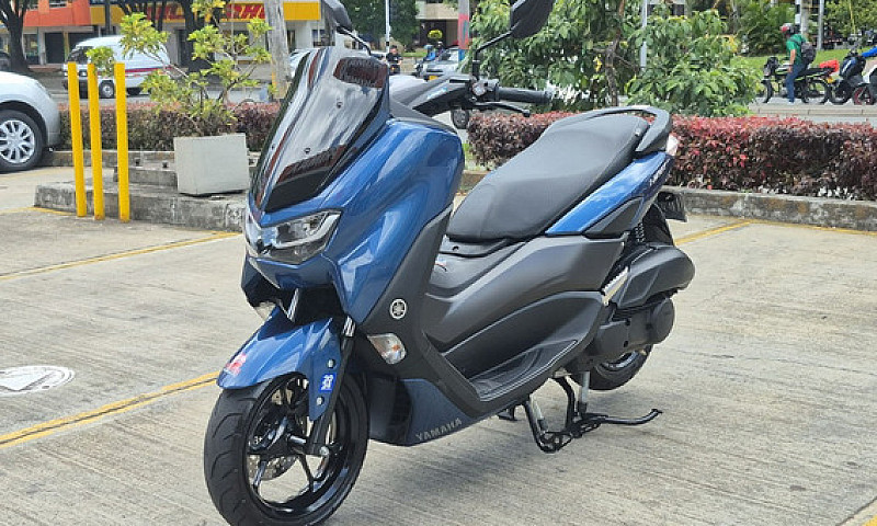 Yamaha N-Max 155 Con...