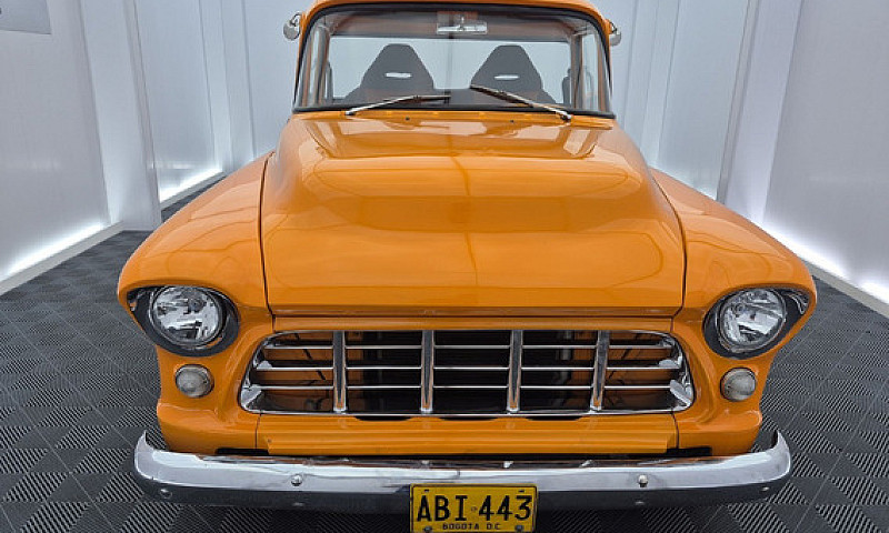 Chevroleth Apache 19...