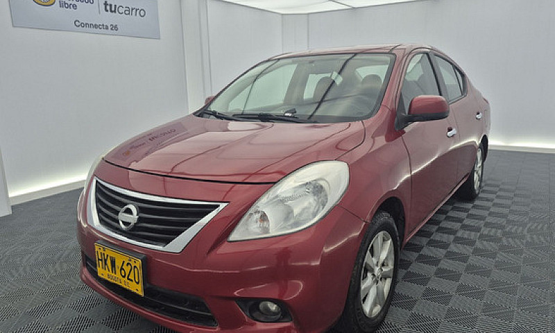 Nissan Versa 1.6 Sen...