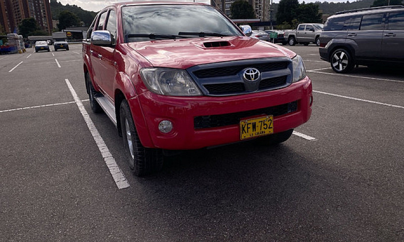 Toyota Hilux 3.0 Srv...
