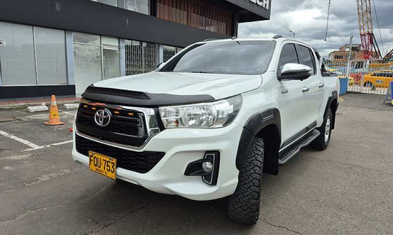 Toyota Hilux 2.8 At ...