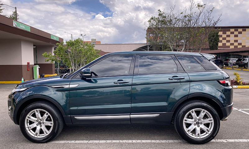 Land Rover Evoque 2....