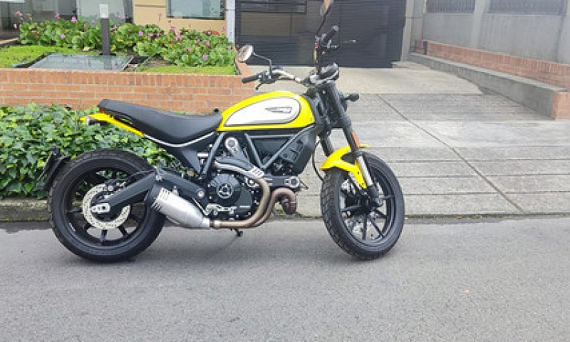 Ducati Scrambler 800...