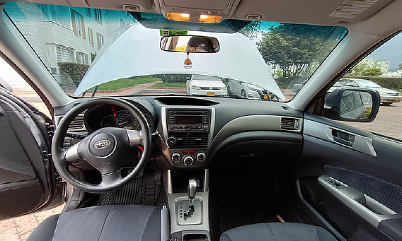 Subaru Forester 2.0 ...