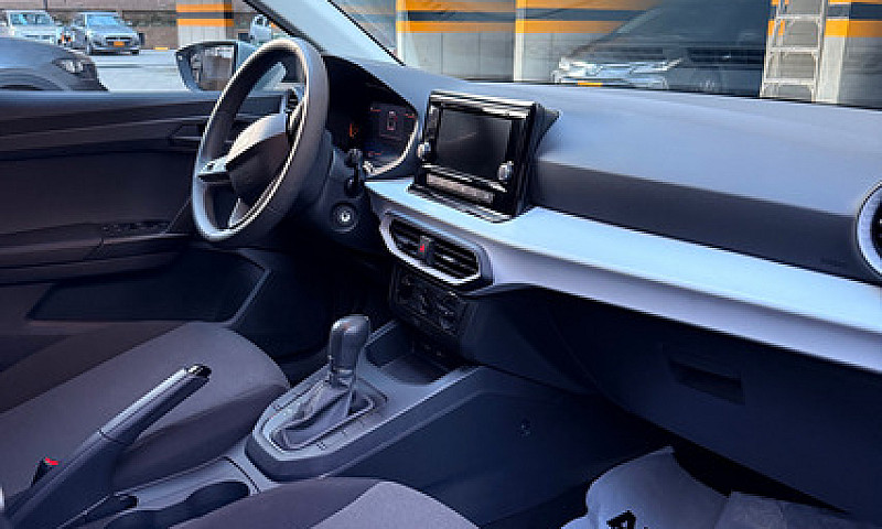 Seat Arona 1.6 Refer...