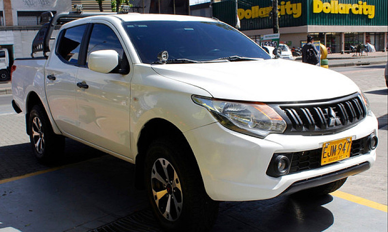 Mitsubishi L200 2.5 ...