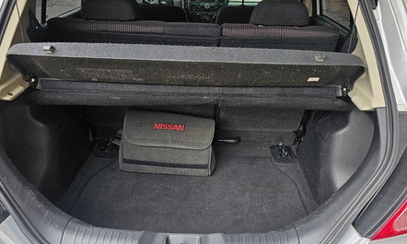 Nissan Tiida Hb 1.8 ...