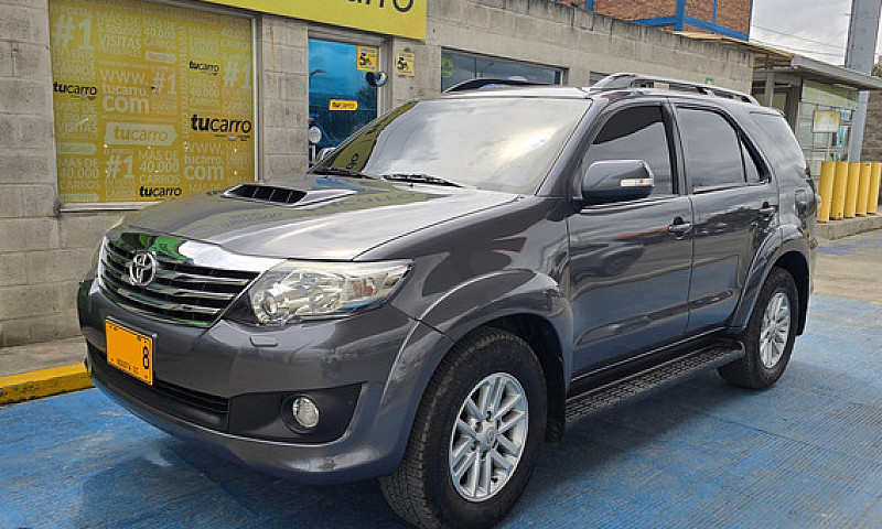 Toyota Fortuner 3.0 ...