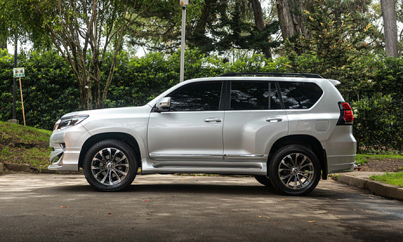 Toyota Prado 3.0 Tx...