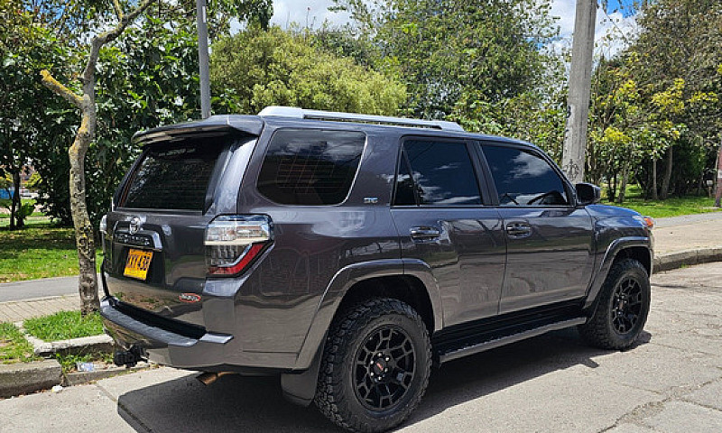 Toyota 4Runner 4.0 S...