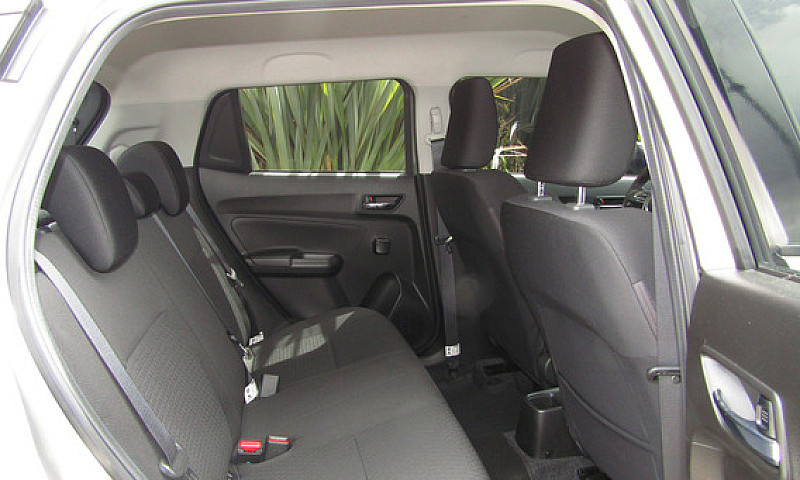 Suzuki Swift 1.2 Hyb...