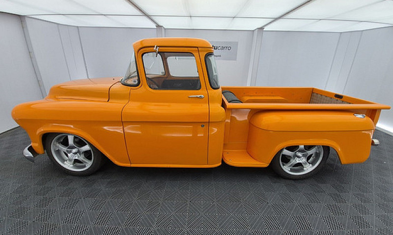 Chevroleth Apache 19...