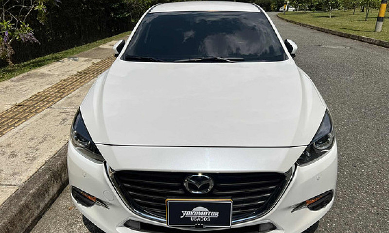 Mazda 3 Touring...