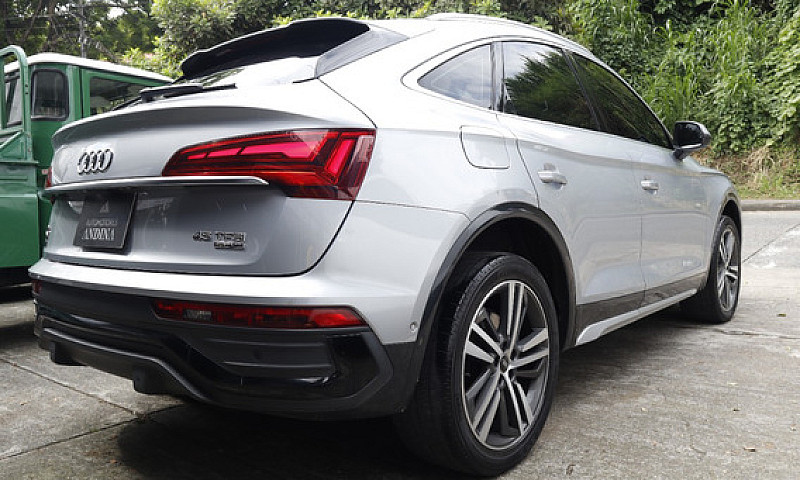 Audi Q5 Sportback 45...