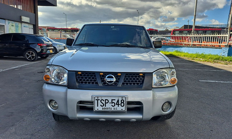 Nissan Np300 Frontie...