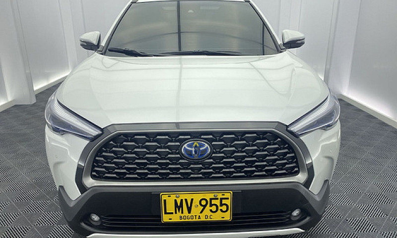 Toyota Corolla Cross...