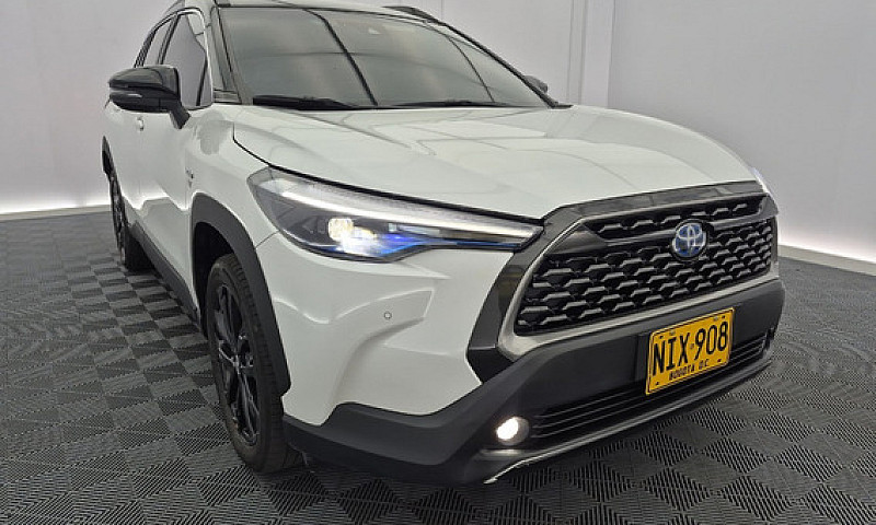 Toyota Corolla Cross...
