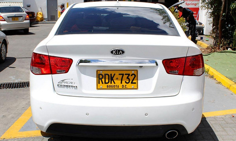 Kia Cerato Forte 2.0...