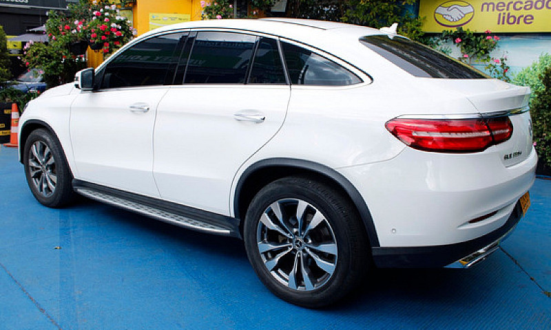 Mercedes-Benz Clase ...