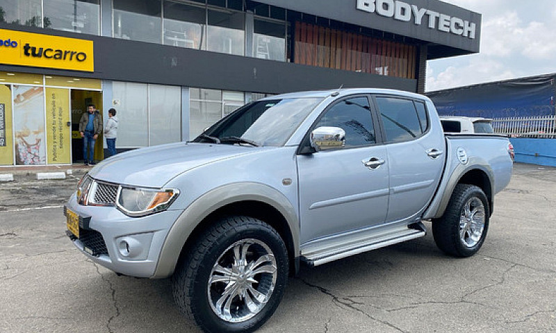 Mitsubishi L200  Spo...