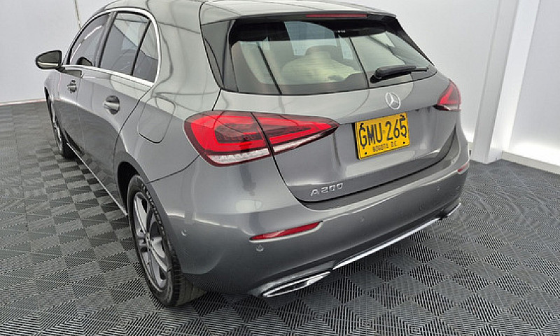 Mercedes Benz A 200 ...