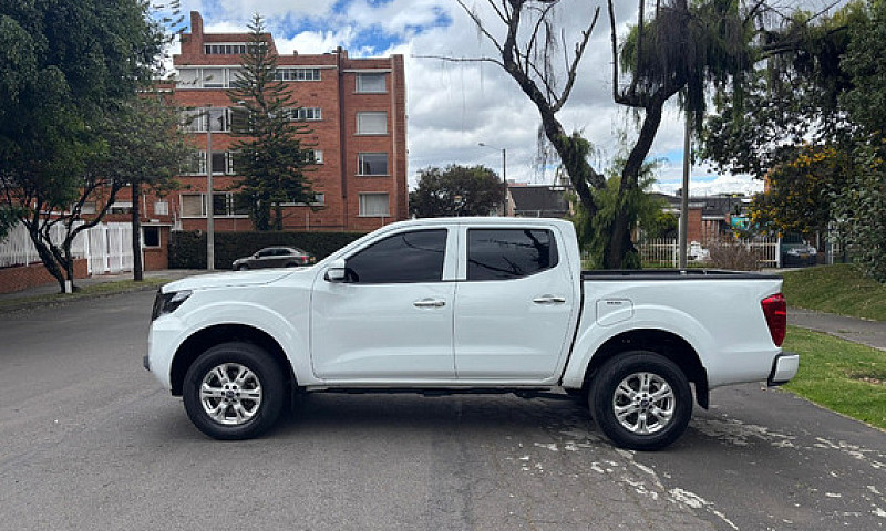 Nissan Frontier 2.3 ...