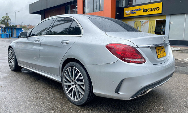 Mercedes-Benz Clase ...