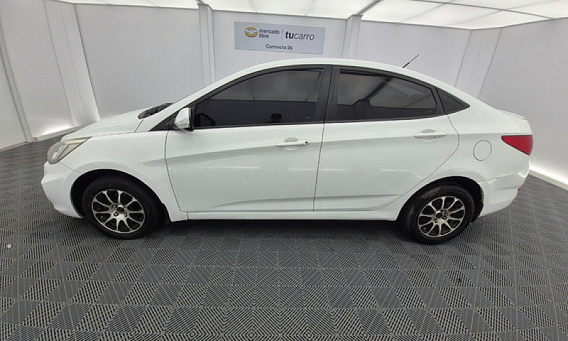 Hyundai Accent 1.6 P...